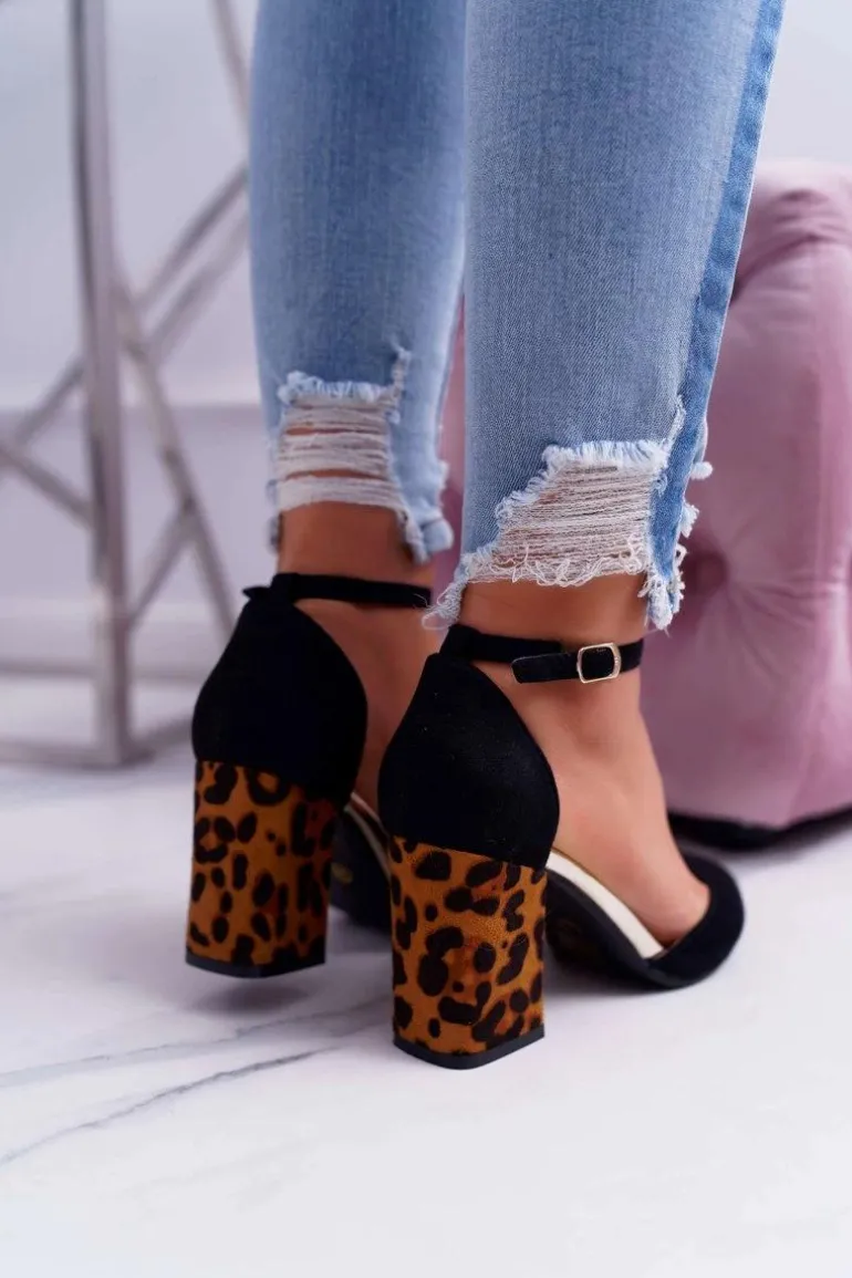 Czółenka Damskie Na Słupku Panterki Czarne Ferri