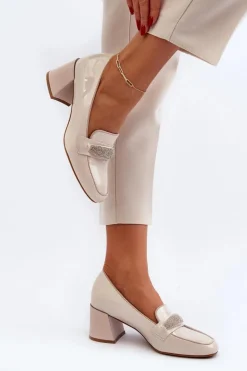 Czółenka Lakierowane Z Ozdobą Beżowe Samassa