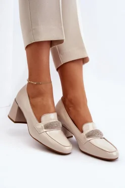 Czółenka Lakierowane Z Ozdobą Beżowe Samassa