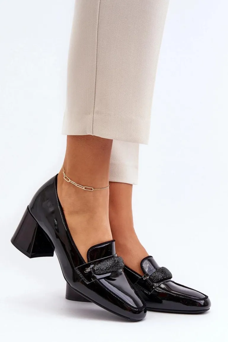 Czółenka Lakierowane Z Ozdobą Czarne Samassa