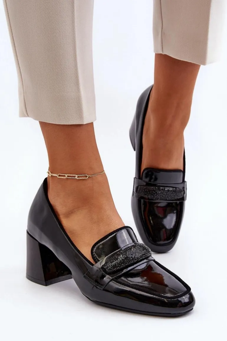 Czółenka Lakierowane Z Ozdobą Czarne Samassa