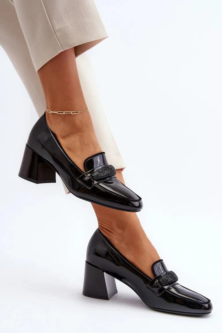 Czółenka Lakierowane Z Ozdobą Czarne Samassa