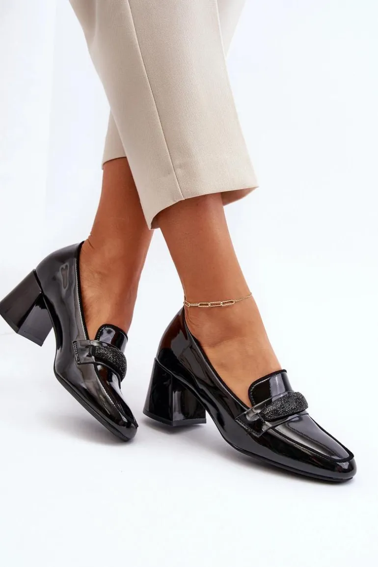 Czółenka Lakierowane Z Ozdobą Czarne Samassa