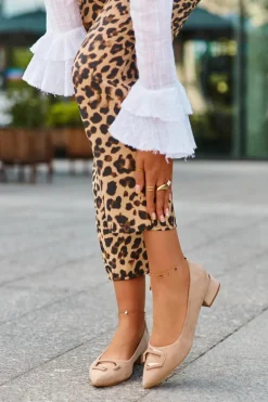 Czółenka Na Niskim Obcasie Z Ozdobą Eko Zamszowe S.Barski KV27-034 Beżowe