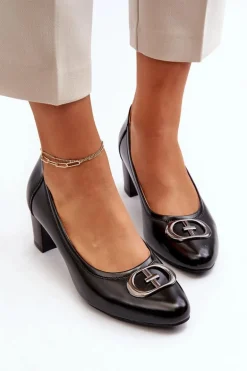 Czółenka Na Niskim Słupku Z Ozdobą Czarne Aeliris