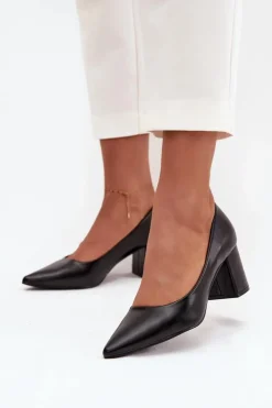 Czółenka Na Słupkowym Obcasie Ze Szpiczastymi Noskami Czarne Ryvessa