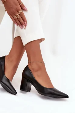 Czółenka Na Słupkowym Obcasie Ze Szpiczastymi Noskami Czarne Ryvessa