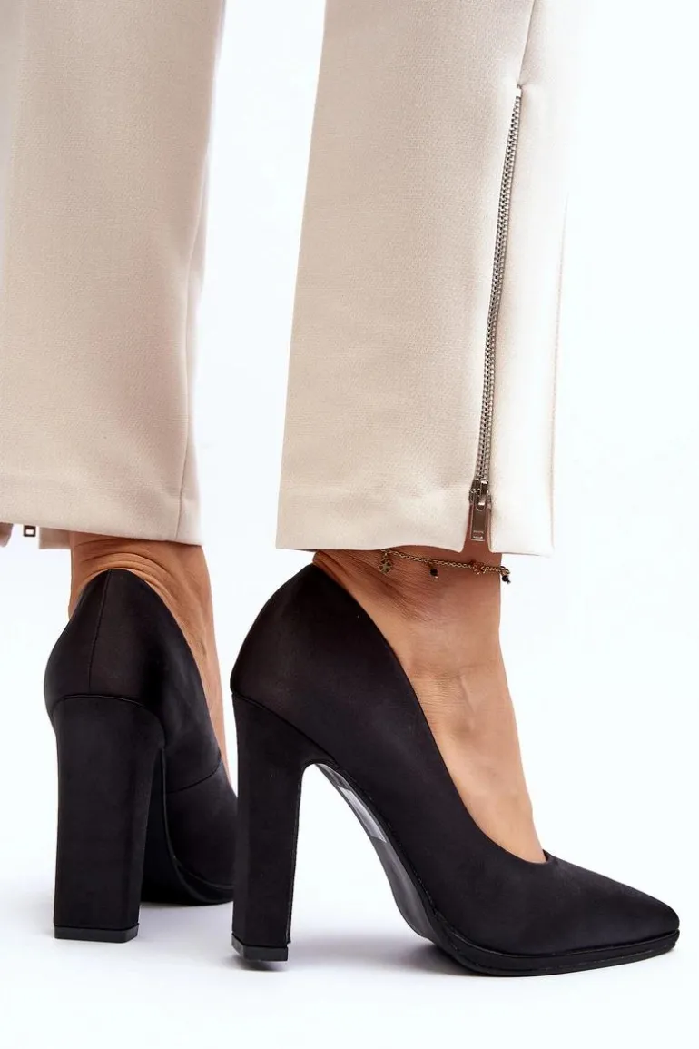 Czółenka Na Słupku Czarne Piatti