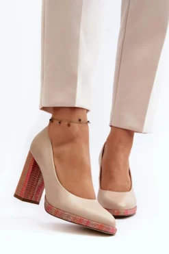 Czółenka Na Słupku Laura Messi 2746 Jasnobeżowe