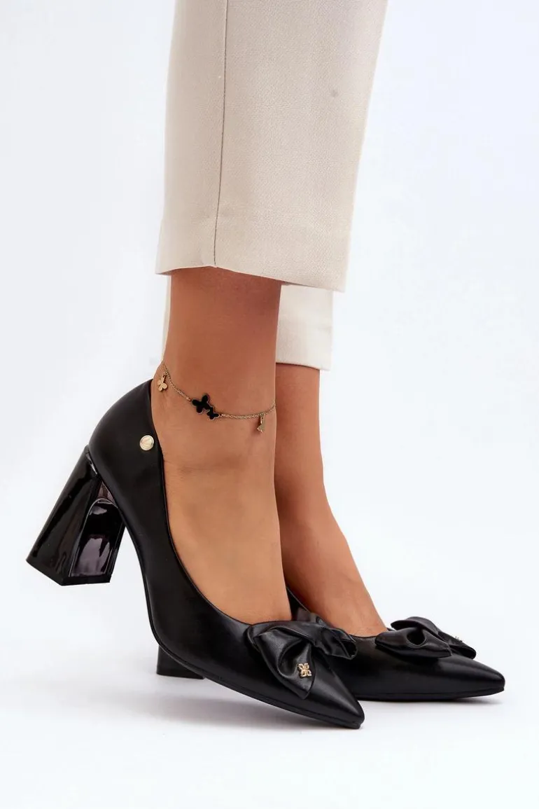 Czółenka Na Słupku Z Kokardą Czarne Ariemessa