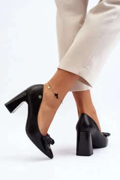 Czółenka Na Słupku Z Kokardą Czarne Ariemessa