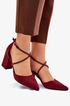 Czółenka Ze Szpiczastymi Noskami I Zdobionymi Paseczkami Na Słupku Bordowe Verithas