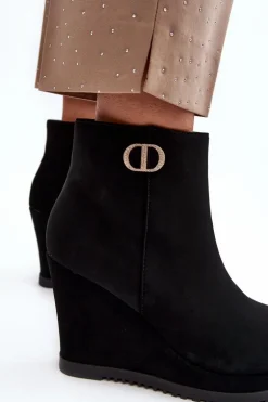 Damskie Botki Na Koturnie Z Małą Ozdobą Czarne Bertolina