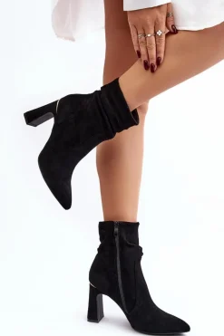 Damskie Botki Na Słupku Z Marszczoną Cholewką Czarne Phaga