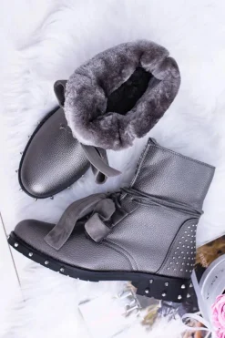 Damskie Botki Ocieplane Z Kolcami i Dżetami Srebrne Neso