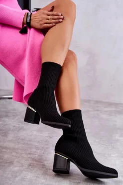 Damskie Botki Z Elastyczną Skarpetą Czarne Carmon