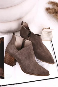 Damskie Botki Z Wycięciem Na Słupku Zamszowe Brązowe Lawrence