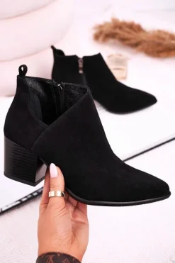 Damskie Botki Z Wycięciem Na Słupku Zamszowe Czarne Lawrence