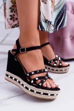 Damskie Czarne Sandały Na Koturnie Ćwieki Amare