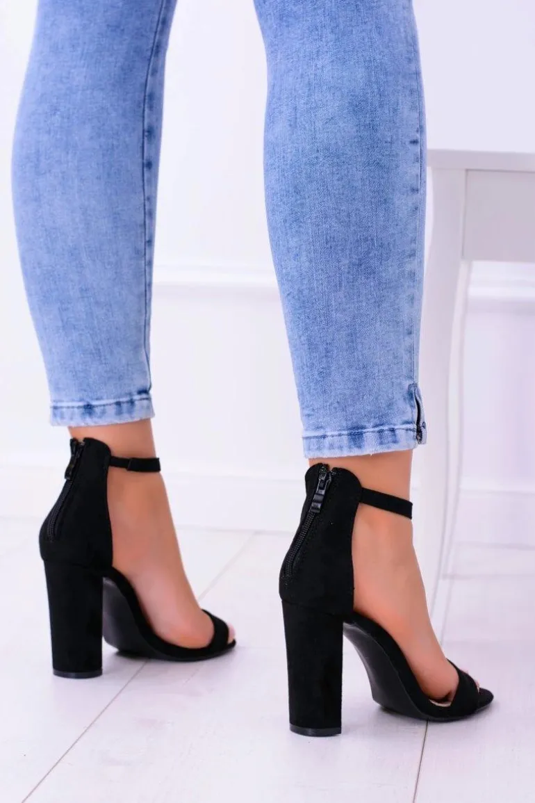 Damskie Czarne Sandały na Słupku Zamsz Mondela