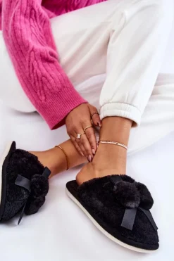 Damskie Futrzane Papcie Z Pomponami Czarne Castello