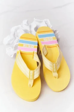 Damskie Klapki Japonki Big Star HH274A055 Żółte