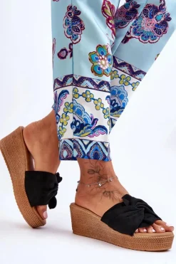 Damskie Klapki Na Koturnie Czarne Calama