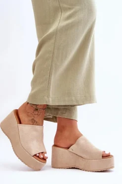 Damskie Klapki Na Masywnej Platformie Beżowe Martina