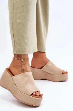 Damskie Klapki Na Masywnej Platformie Beżowe Martina