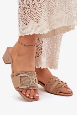 Damskie Klapki Na Obcasie Z Ozdobnym Detalem Ciemnobeżowe Julinemi