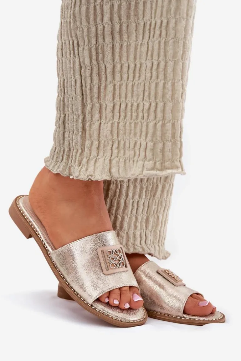 Damskie Klapki Na Płaskim Obcasie Z Ozdobą S.Barski KV51-089 Złote