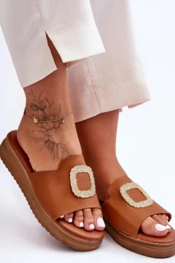 Damskie Klapki Na Platformie Z Ozdobą Brązowe Denicia