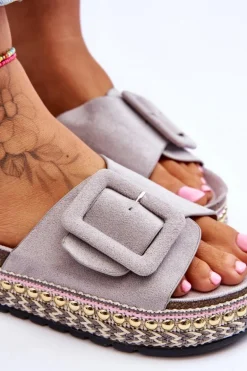 Damskie Klapki Na Zdobionej Platformie Szare Joyce