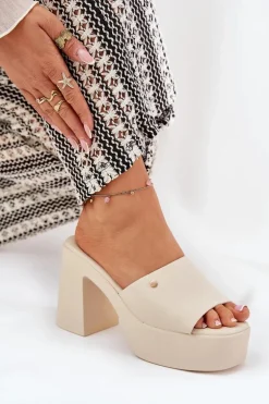 Damskie Klapki Z Eko Skóry Na Słupku I Platformie Jasnobeżowe Tamirella