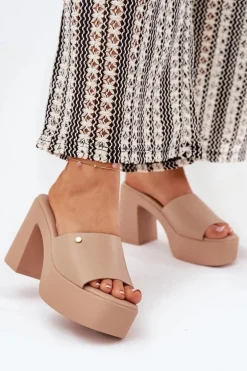 Damskie Klapki Z Eko Skóry Na Słupku I Platformie Khaki Tamirella