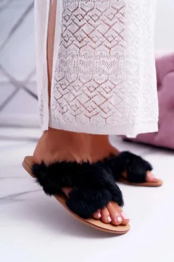 Damskie Klapki Z Futerkiem Lu Boo Czarne