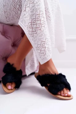 Damskie Klapki Z Futerkiem Lu Boo Czarne