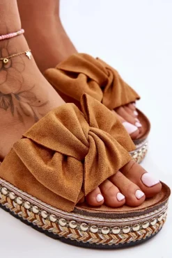 Damskie Klapki Zamszowe Z Kokardą Camel Lauria