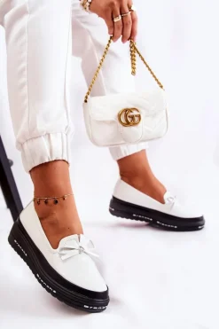 Damskie Lakierowane Mokasyny Na Koturnie Białe Frilly