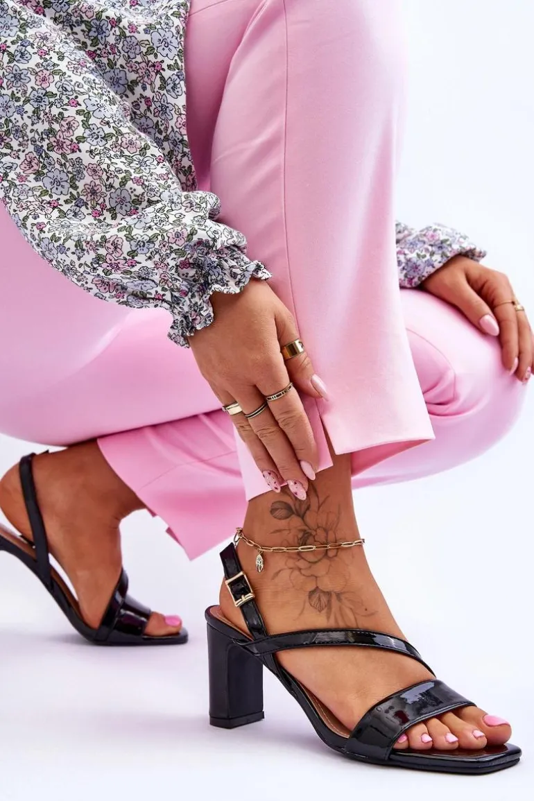 Damskie Lakierowane Sandały Na Słupku Czarne Carrie