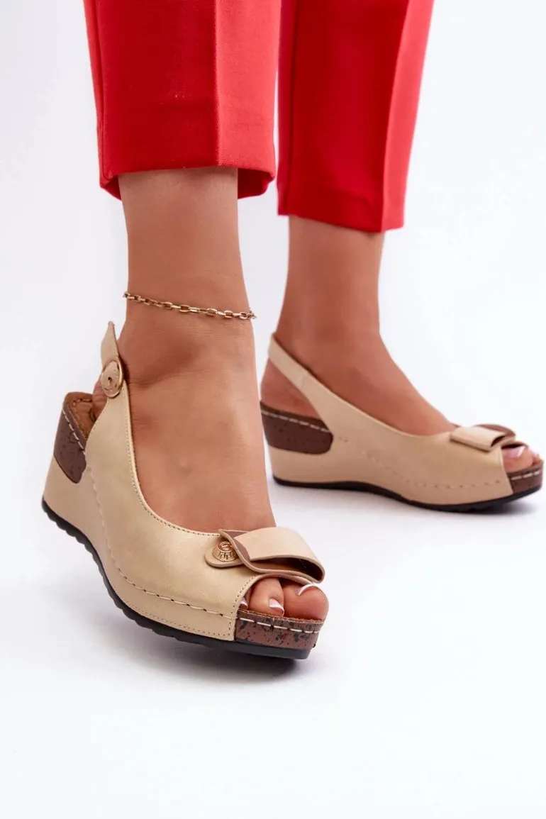 Damskie Lekkie Sandały Na Koturnie Comfort Shoes Beżowe Efravia