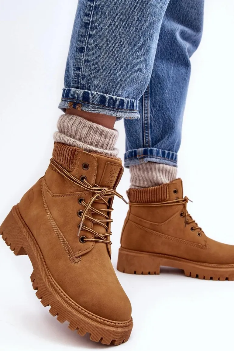 Damskie Ocieplane Trapery Camel Cross Jeans MM2R4011C