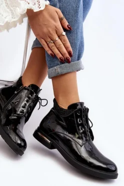 Damskie Półbuty Lakierowane Na Płaskim Obcasie Lu Boo Czarne