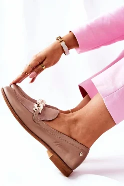 Damskie Półbuty Maciejka Lakierowane Loafery Beżowe 4099B-04