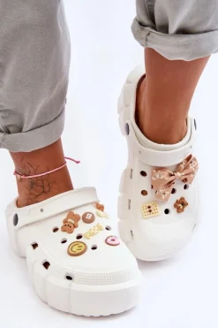 Damskie Piankowe Klapki Kroksy Z Ozdobami Białe Marlett