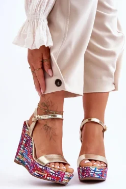 Damskie Sandałki Na Kolorowym Koturnie Złote Malibu