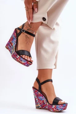 Damskie Sandałki Na Kolorowym Koturnie Czarne Malibu