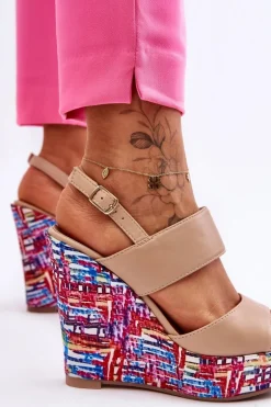 Damskie Sandałki Na Koturnie Beżowe Calderia