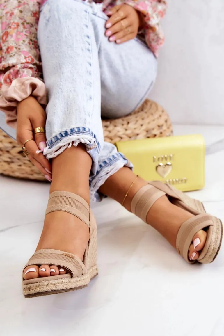 Damskie Sandały Na Koturnie Big Star JJ274978 Beżowe