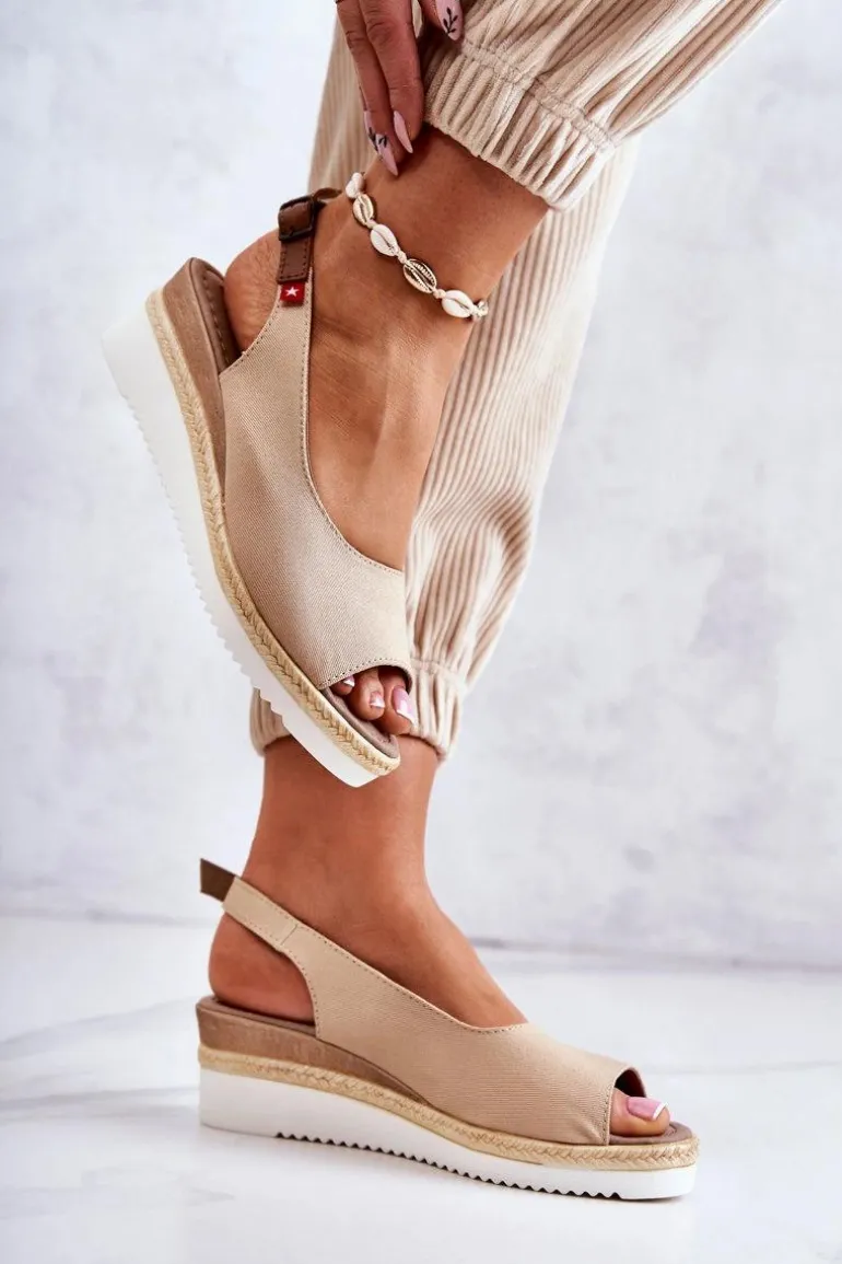 Damskie Sandały Na Koturnie Big Star JJ276049 Beżowe